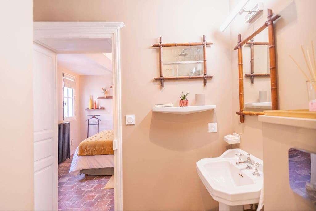 Maison Des Pilastres Au Coeur D'โอแซร์ ภายนอก รูปภาพ